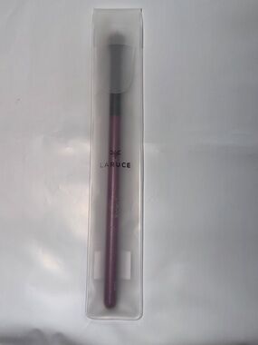 UNTOUCHED LARUCE sparkly Purple eyeshadow Makeup Brush - Women's eyeshadow Brush